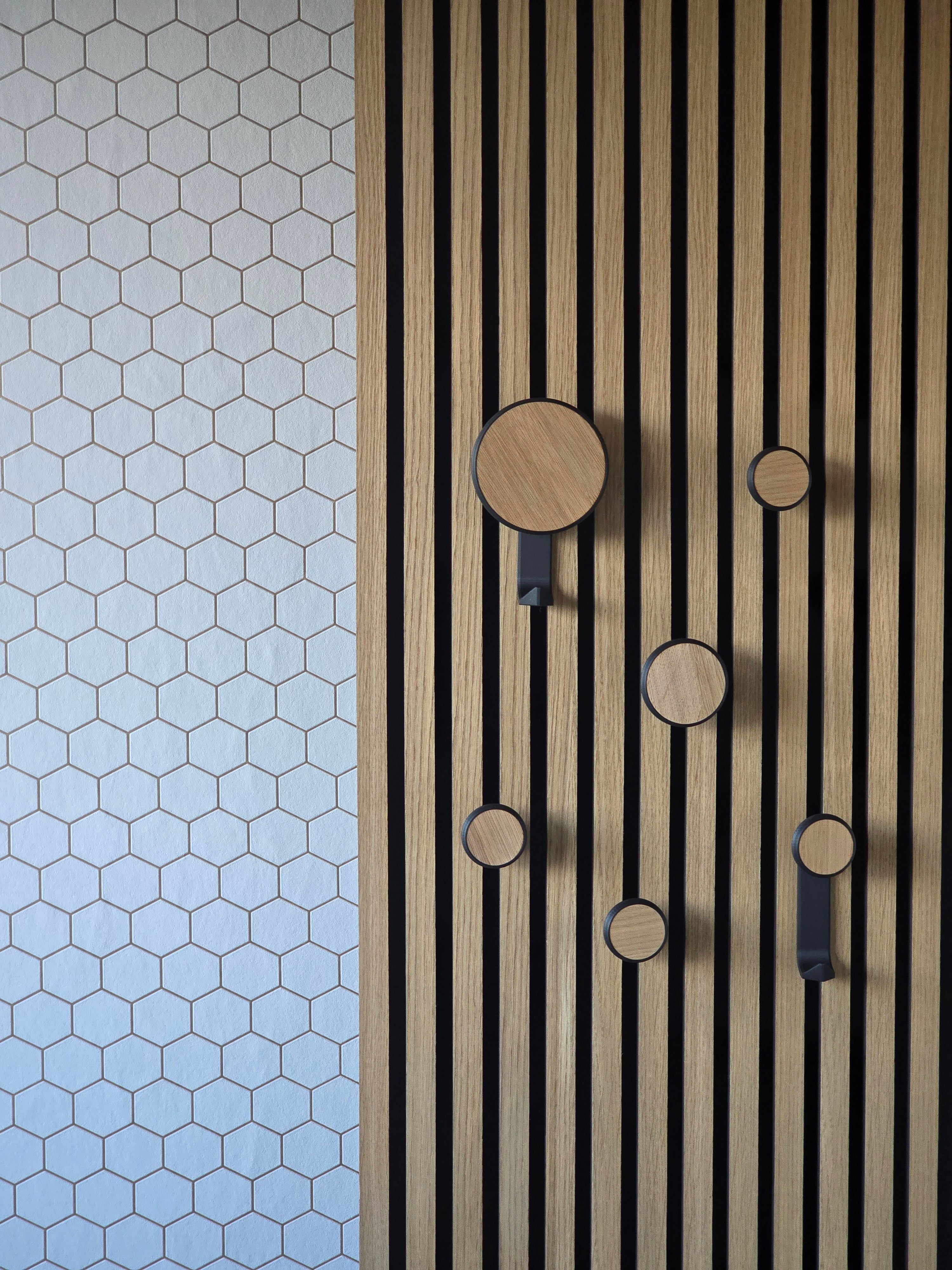 Ronde hanger/haak voor akoestische panelen - Installatietype: Schroef-in