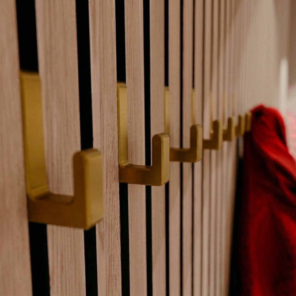 Single Hook Square for Acoustic Panels - Installation Type: Wall Clip