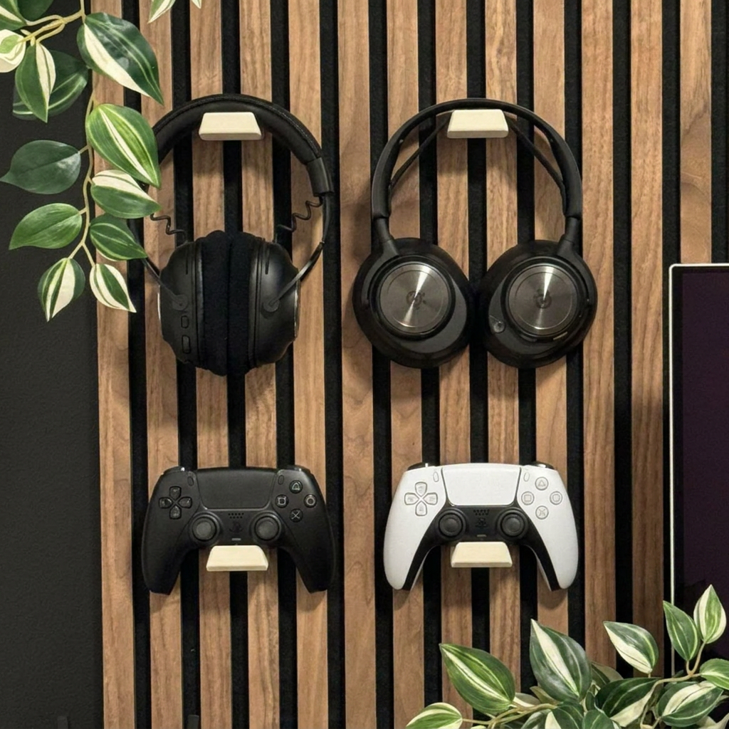 Headset and Controller mount for Acoustic Panels - Installation Type: Wall Clip