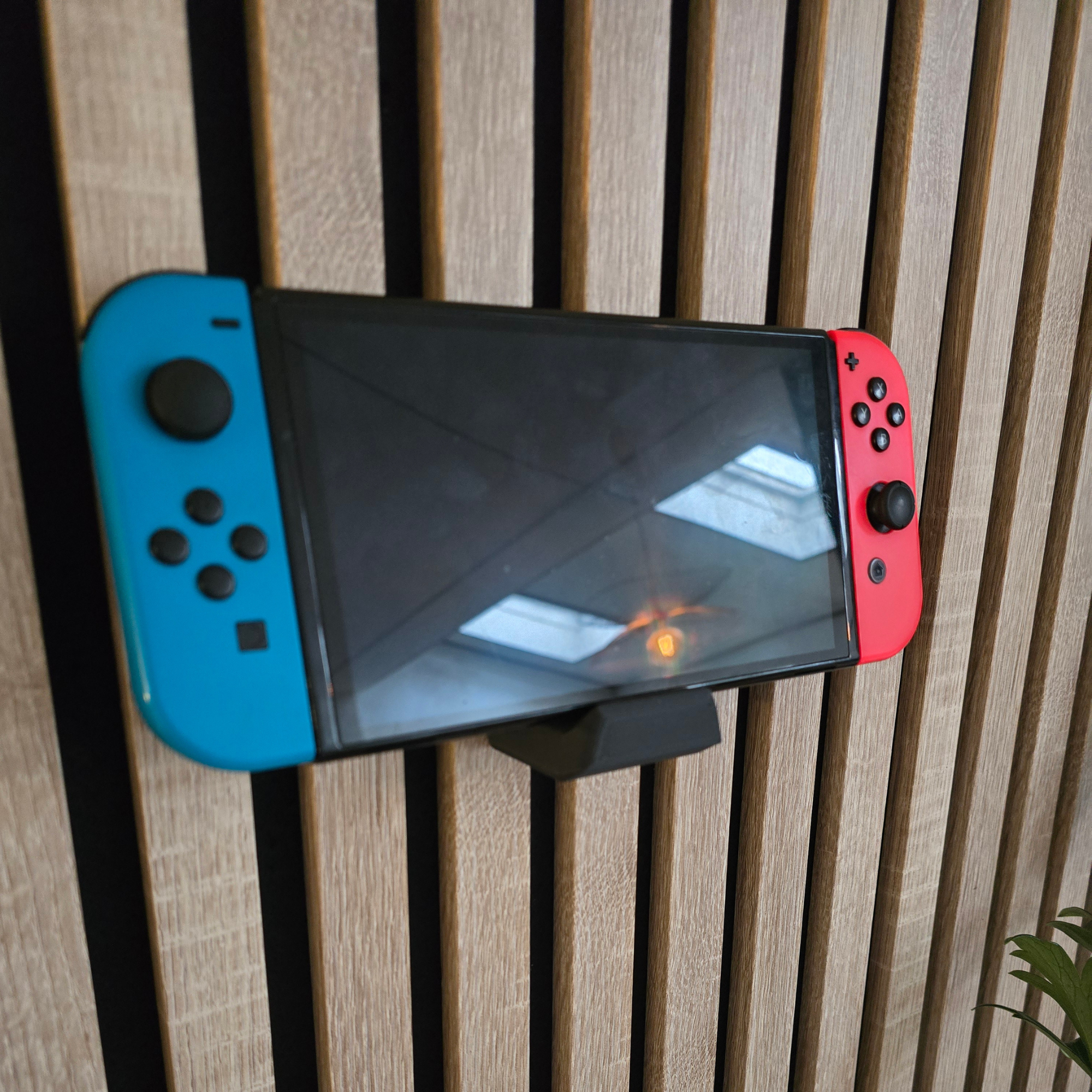 Support pour casque / manette de console – Installation : clip mural