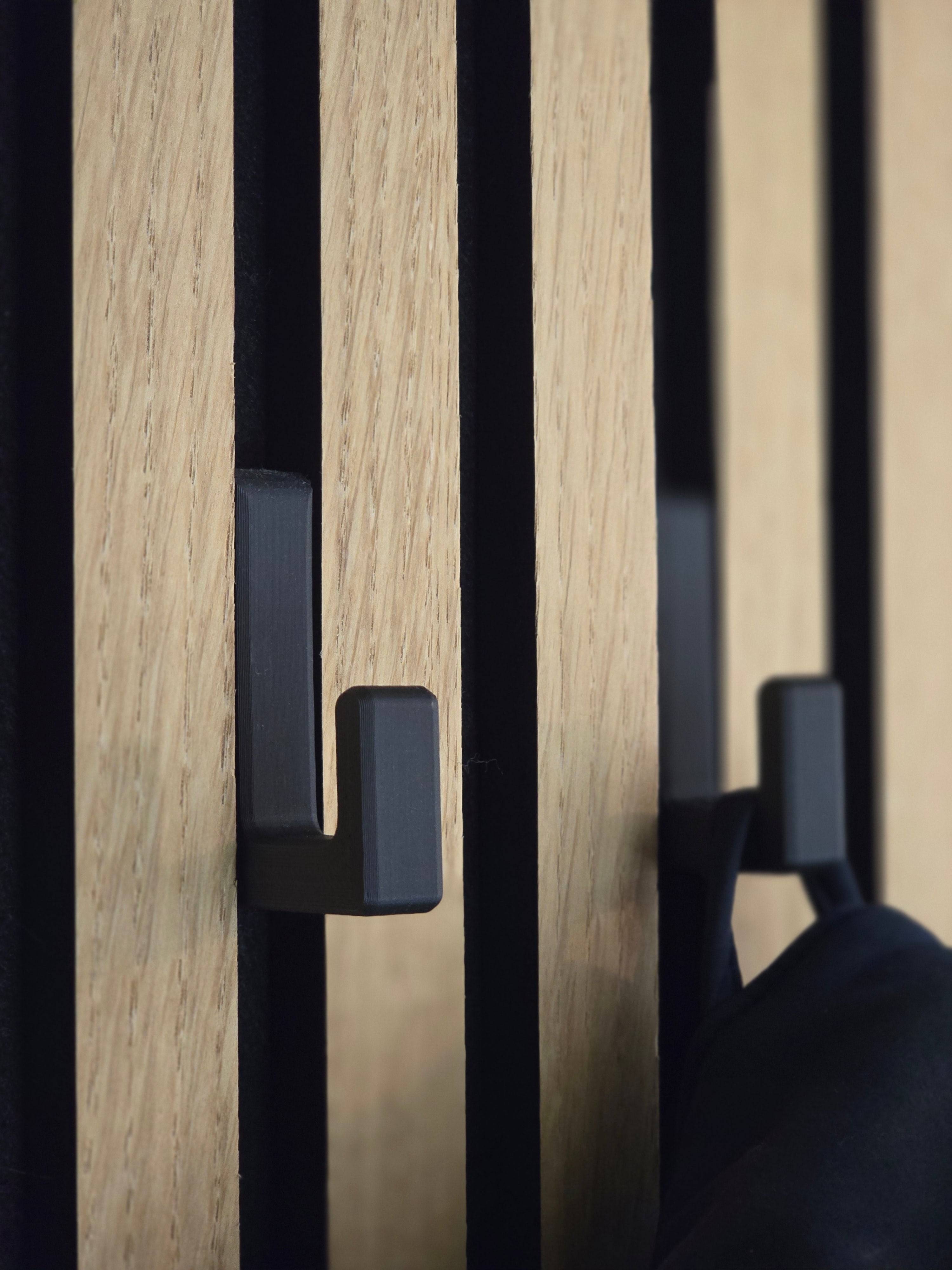 Single Hook Square for Acoustic Panels - Installation Type: Wall Clip (D)